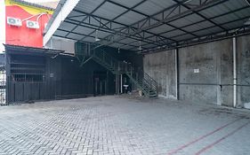 RedDoorz @ Tanjung Sari Surabaya